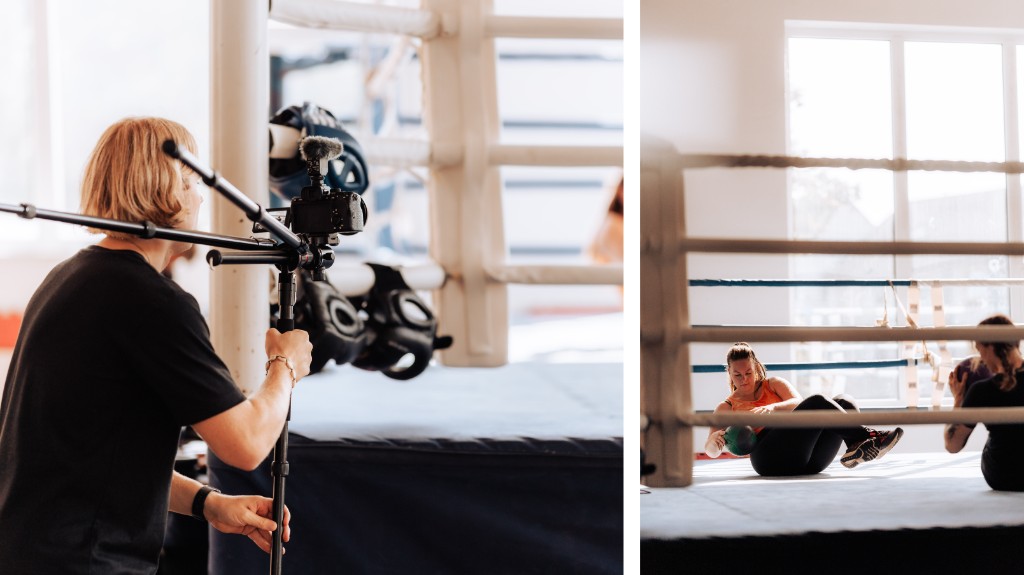 Videodreh am Boxring: Kamera-Setup und Sportlerinnen beim Training im Ring